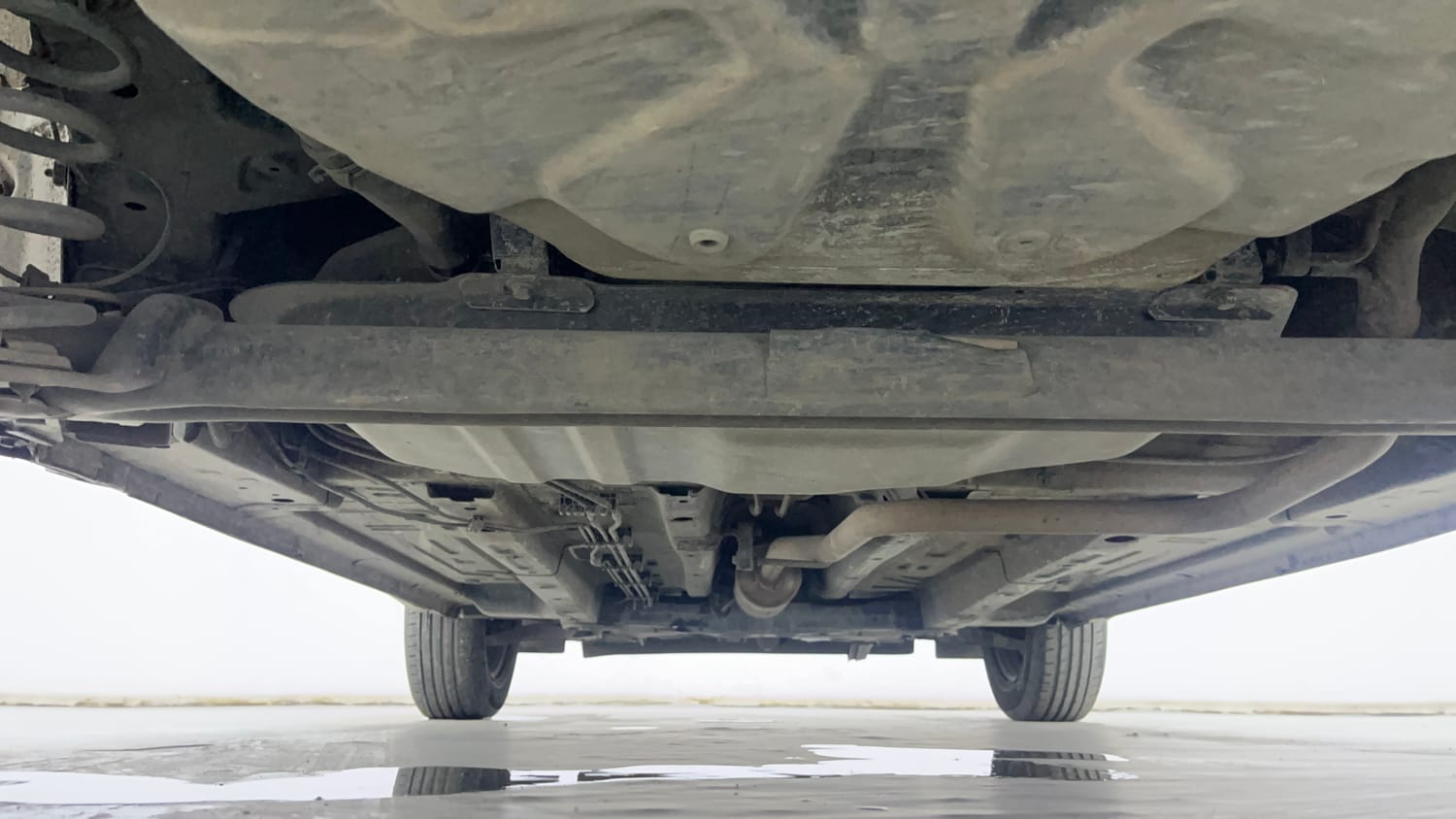 Used 2022 Tata Punch Accomplished MT Petrol Manual extra REAR UNDERBODY VIEW (TAKEN FROM REAR)