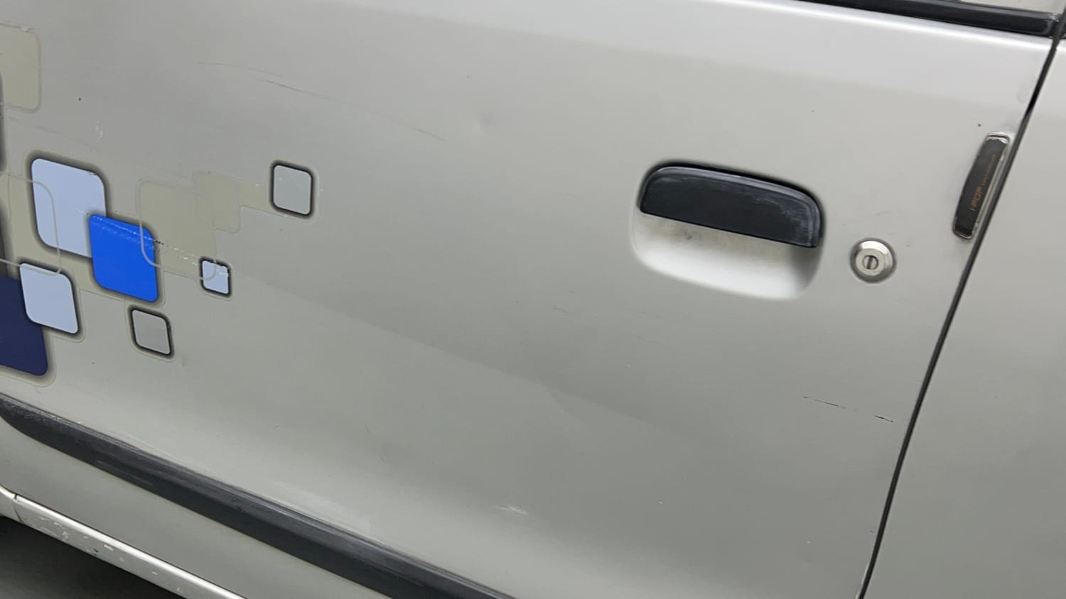 Used 2013 Maruti Suzuki Wagon R LXI CNG Cng Manual dents MINOR SCRATCH