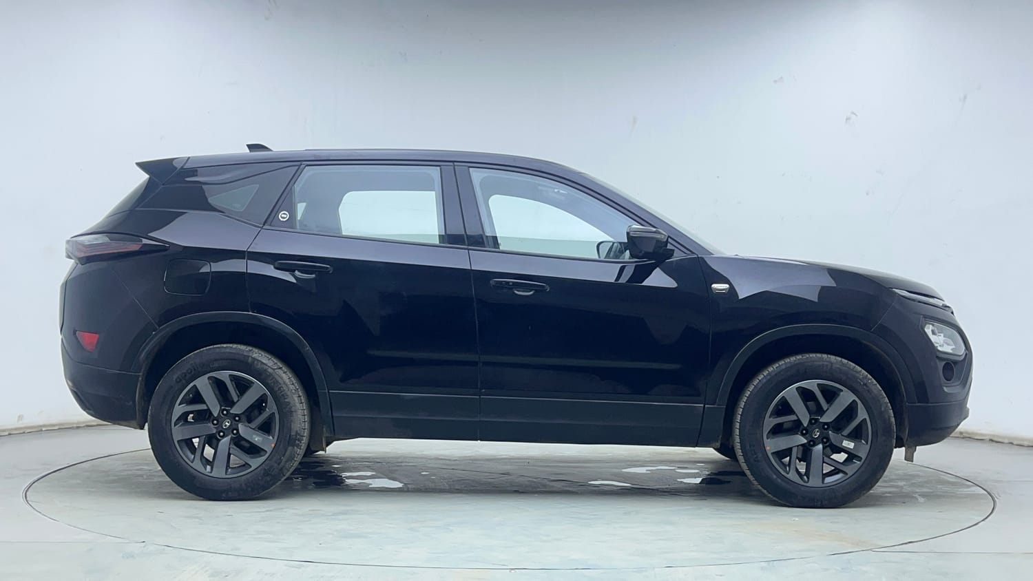Used 2023 Tata Harrier XZ Plus Dark Edition Diesel Manual exterior RIGHT SIDE VIEW