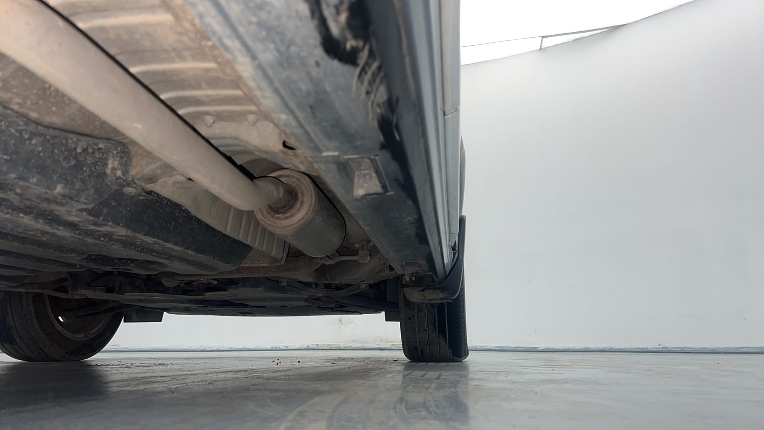 Used 2023 Honda Elevate ZX CVT Petrol Automatic extra REAR RIGHT UNDERBODY VIEW