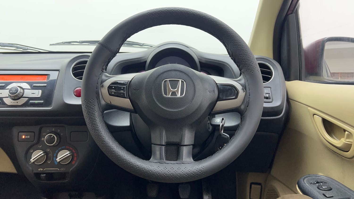 Used 2015 Honda Amaze 1.2 S i-VTEC Petrol Manual interior STEERING VIEW