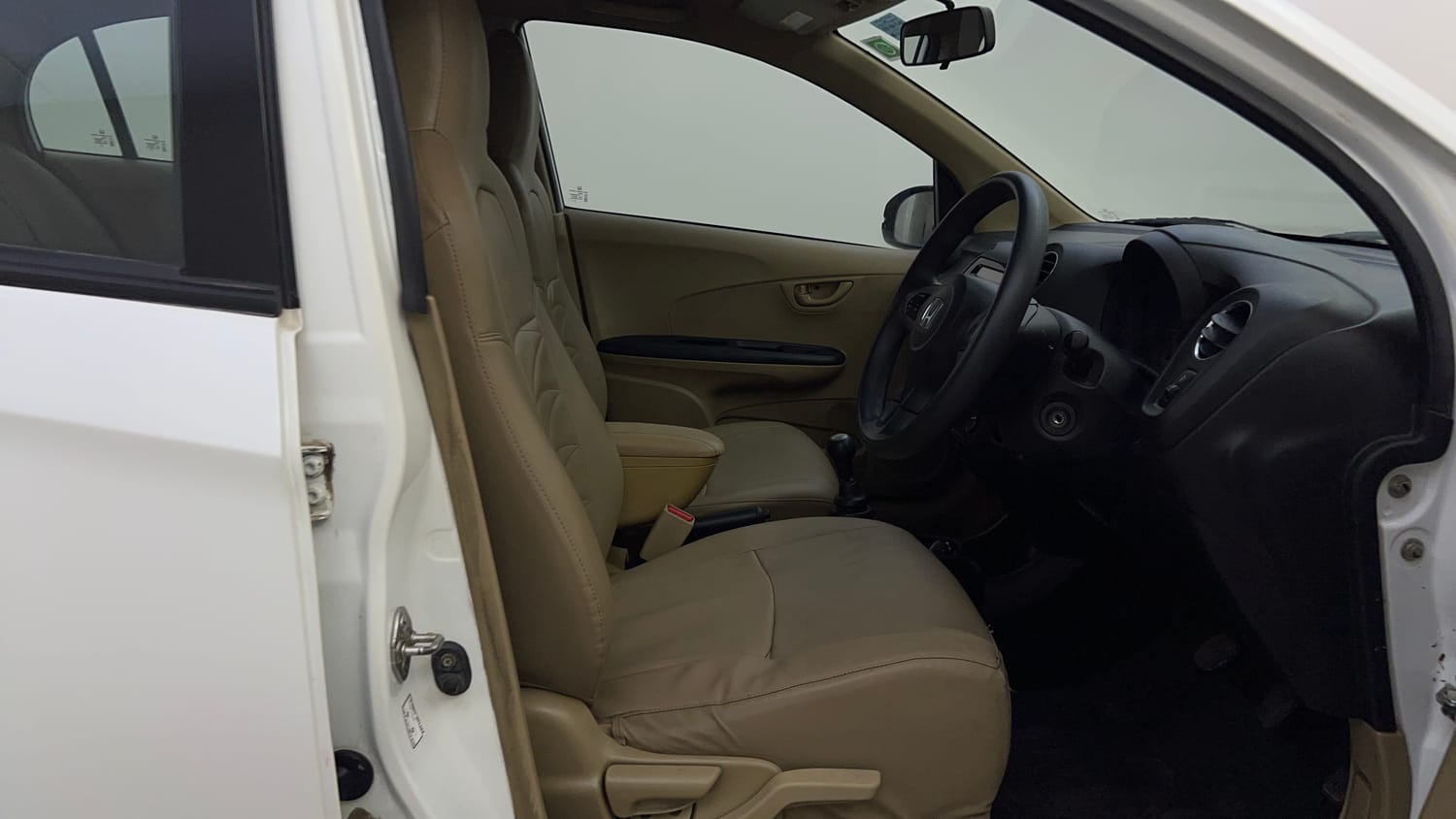 Used 2015 Honda Amaze 1.2 SX i-VTEC Petrol Manual interior RIGHT SIDE FRONT DOOR CABIN VIEW