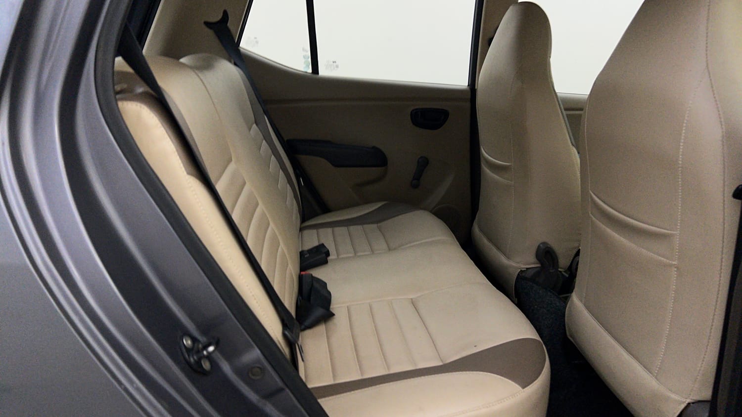 Used 2014 Hyundai i10 Era 1.1 iRDE2 Petrol Manual interior RIGHT SIDE REAR DOOR CABIN VIEW