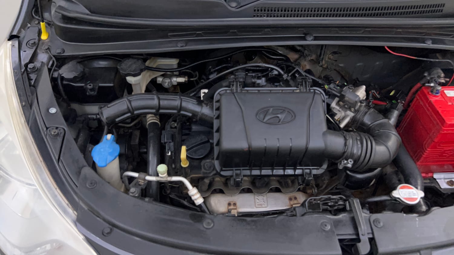 Used 2014 Hyundai i10 Era 1.1 iRDE2 Petrol Manual engine ENGINE RIGHT SIDE VIEW