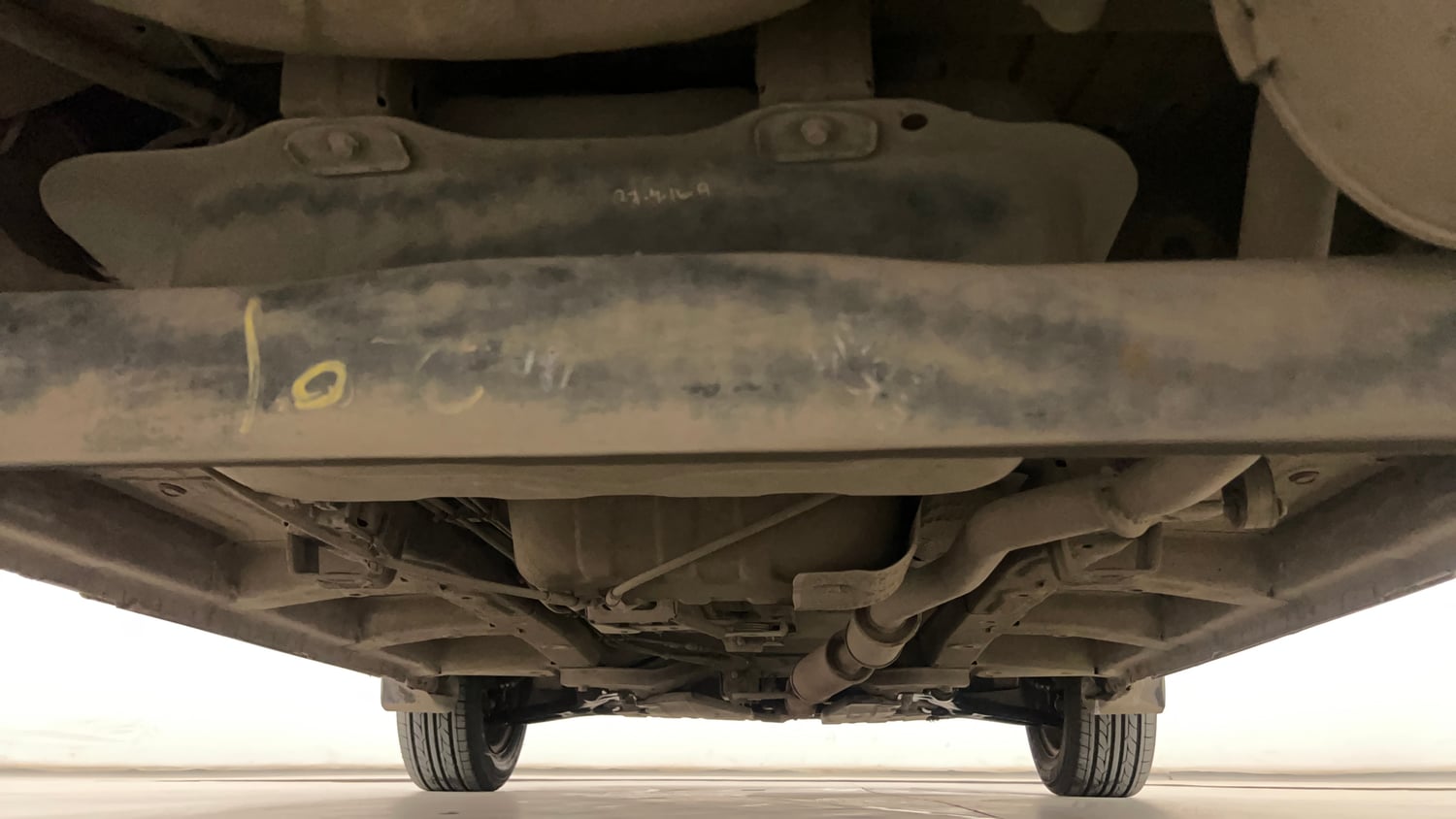 Used 2016 Mahindra KUV100 K6 6 STR Petrol Manual extra REAR UNDERBODY VIEW (TAKEN FROM REAR)