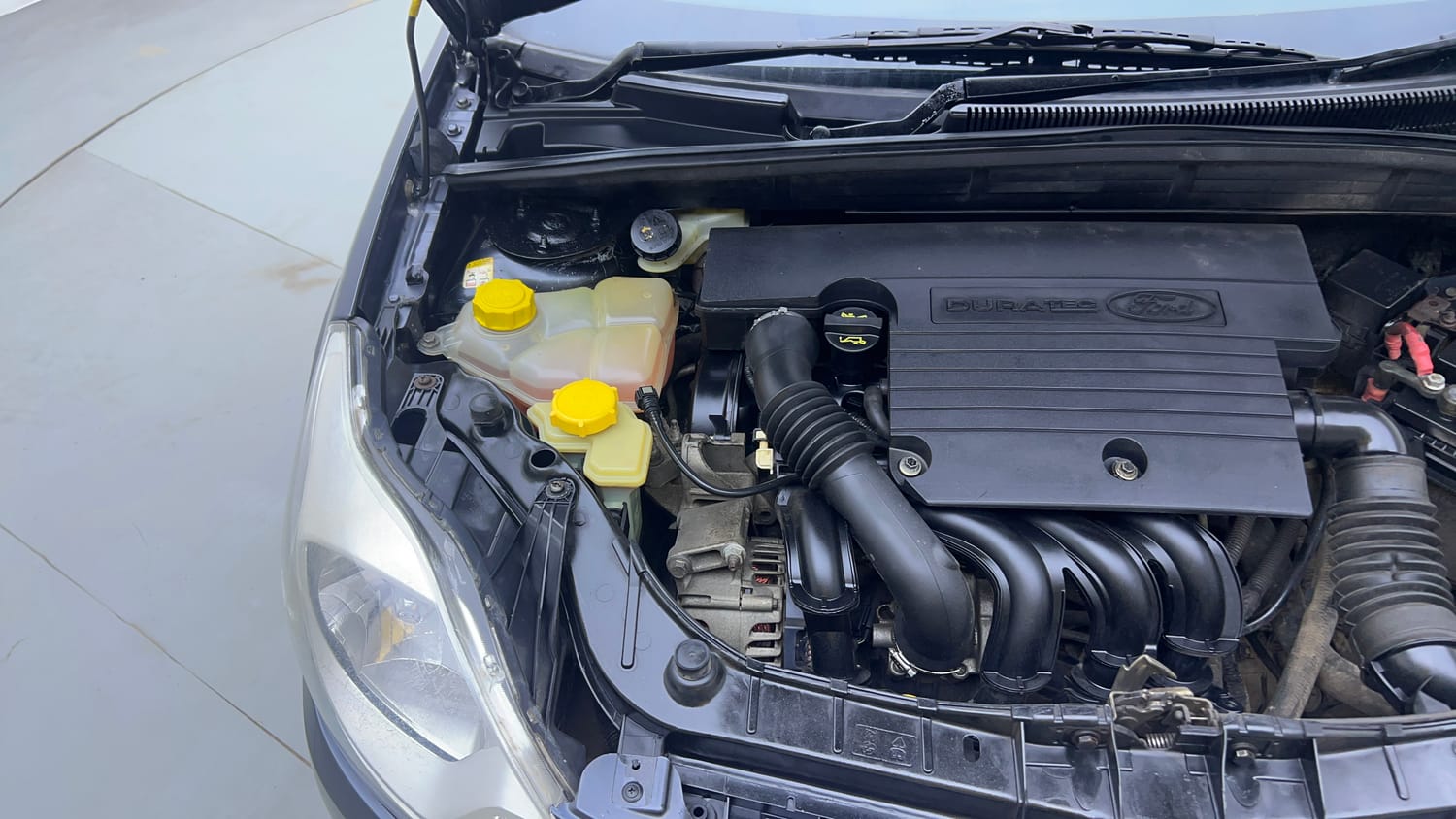 Used 2013 Ford Figo Duratec Petrol ZXI 1.2 Petrol Manual engine ENGINE RIGHT SIDE VIEW