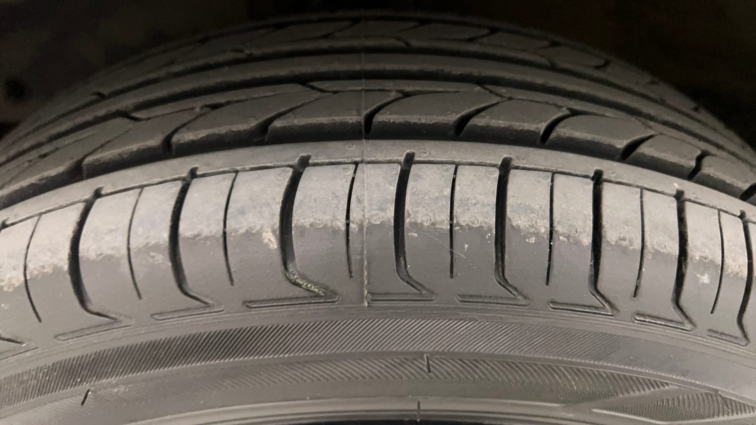 Used 2016 Mahindra KUV100 K6 6 STR Petrol Manual tyres LEFT FRONT TYRE TREAD VIEW