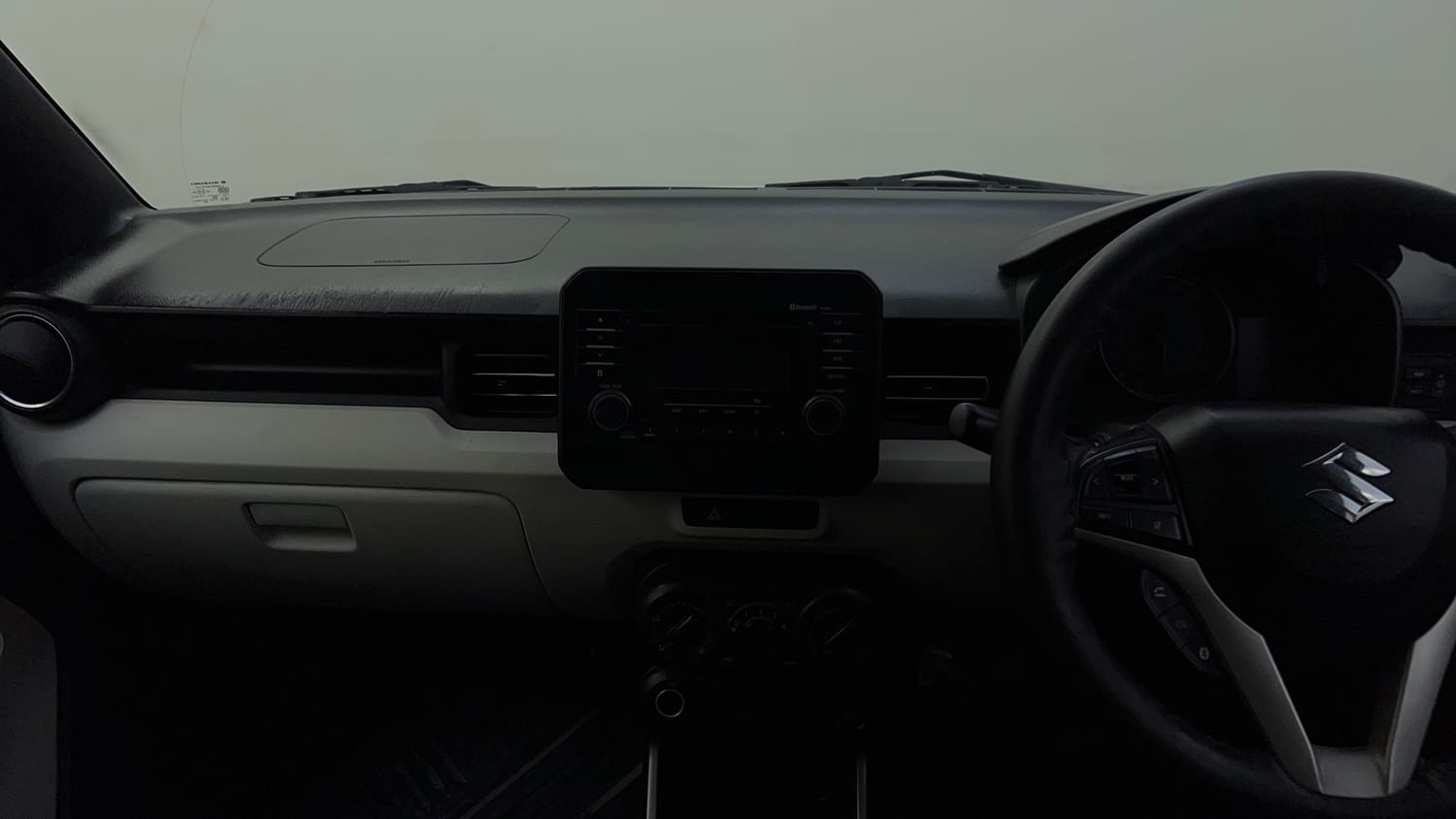 Used 2018 Maruti Suzuki Ignis [2017-2020] Zeta AMT Petrol Dual Tone Petrol Automatic interior MUSIC SYSTEM & AC CONTROL VIEW