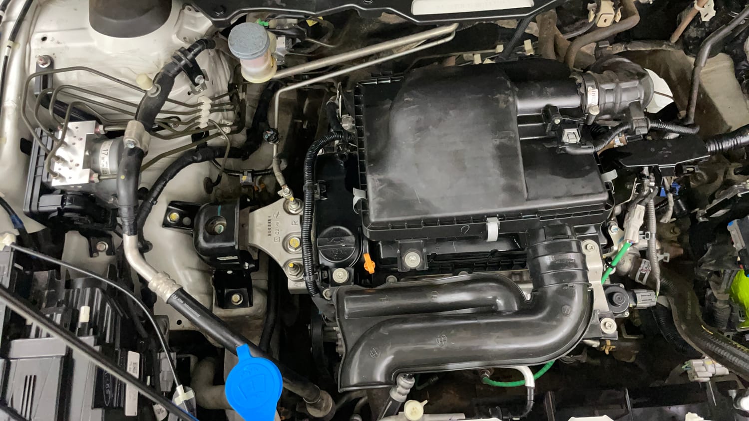 Used 2022 Maruti Suzuki Brezza ZXi Plus AT Petrol Automatic engine ENGINE RIGHT SIDE VIEW