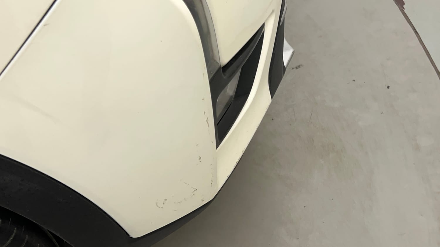 Used 2021 Mahindra XUV 300 W8 1.2 Petrol Petrol Manual dents MINOR SCRATCH