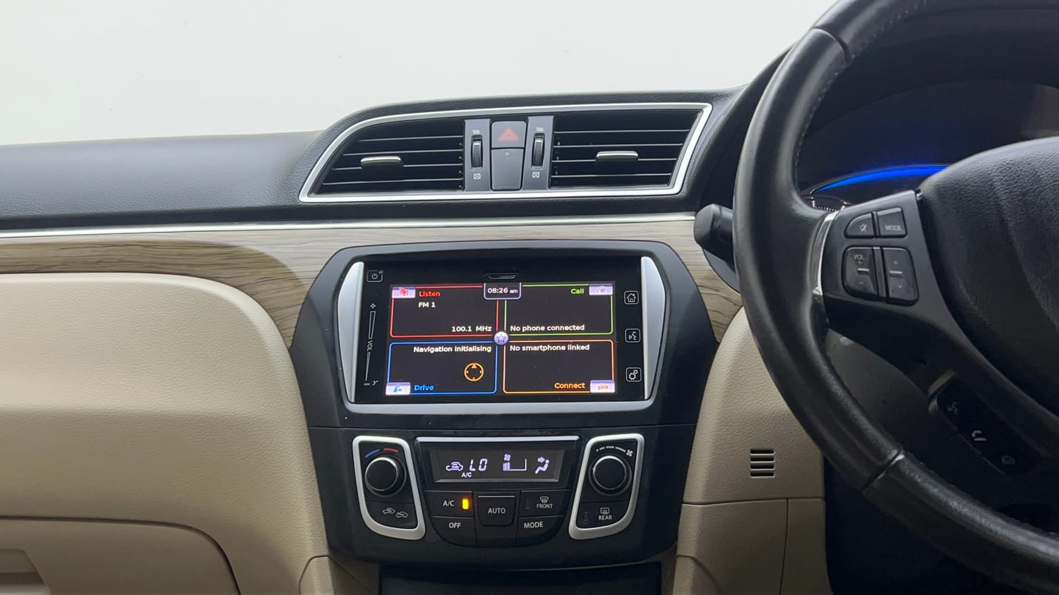 Used 2019 Maruti Suzuki Ciaz Alpha Hybrid 1.5 Petrol Manual interior MUSIC SYSTEM & AC CONTROL VIEW