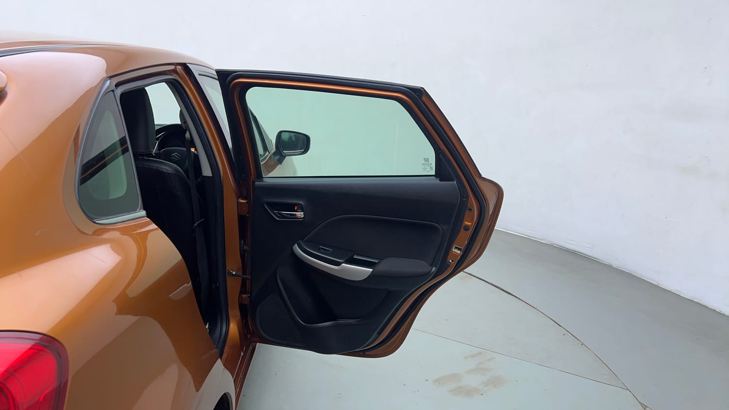 Used 2018 Maruti Suzuki Baleno Alpha 1.2 Petrol Manual interior RIGHT REAR DOOR OPEN VIEW