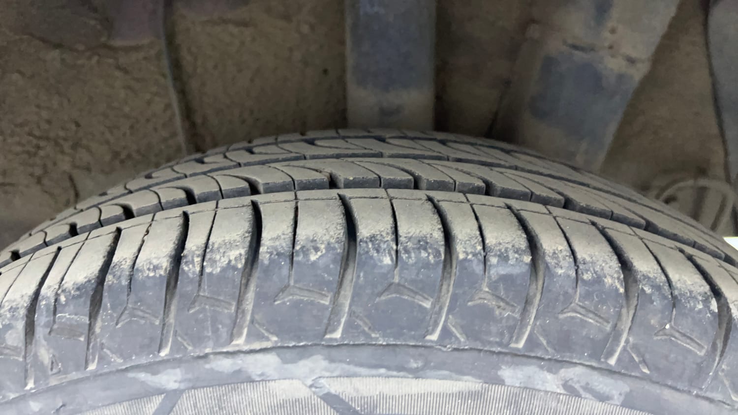 Used 2016 Hyundai Grand i10 Asta 1.2 Kappa VTVT Petrol Manual tyres LEFT REAR TYRE TREAD VIEW