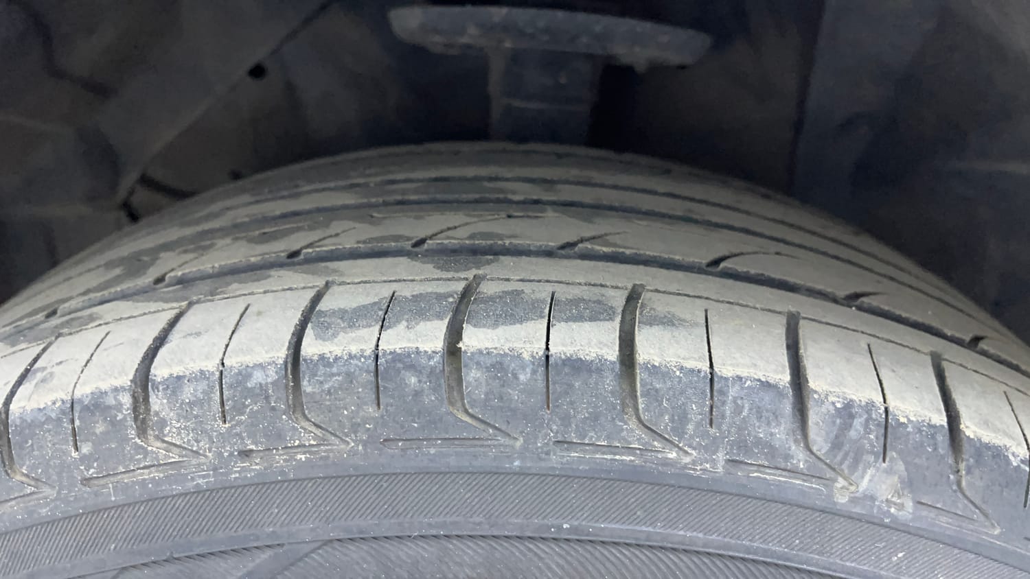Used 2019 Maruti Suzuki S-Cross Zeta 1.3 Diesel Manual tyres LEFT FRONT TYRE TREAD VIEW