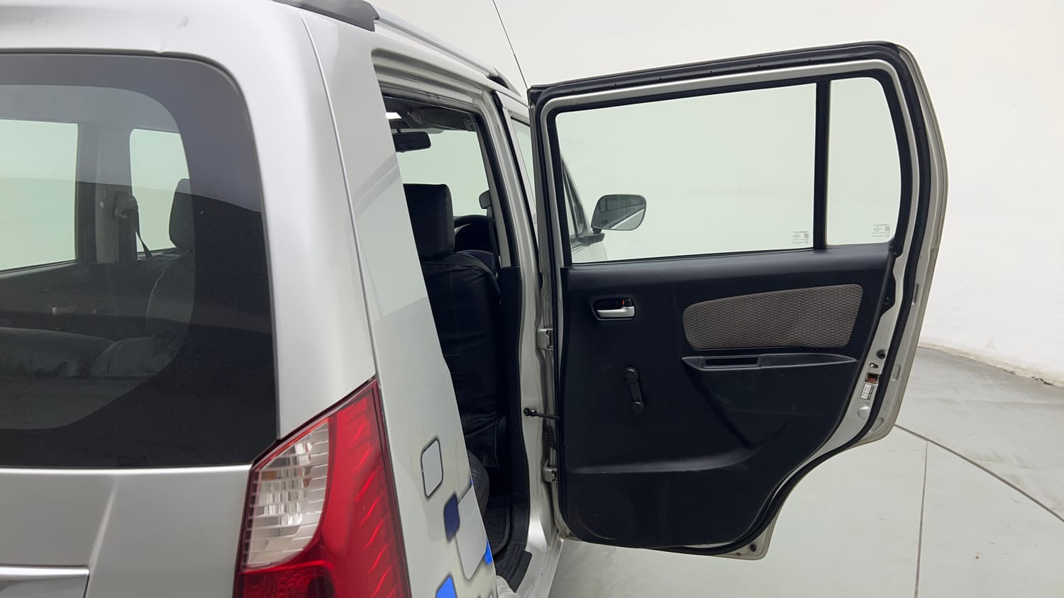 Used 2013 Maruti Suzuki Wagon R LXI CNG Cng Manual interior RIGHT REAR DOOR OPEN VIEW
