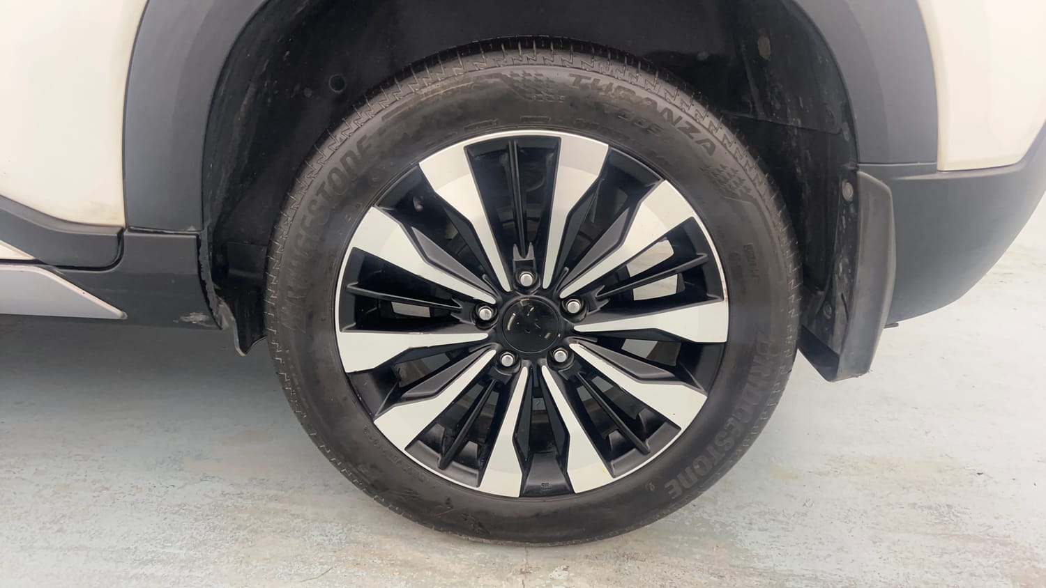 Used 2023 Honda Elevate ZX CVT Petrol Automatic tyres LEFT REAR TYRE RIM VIEW