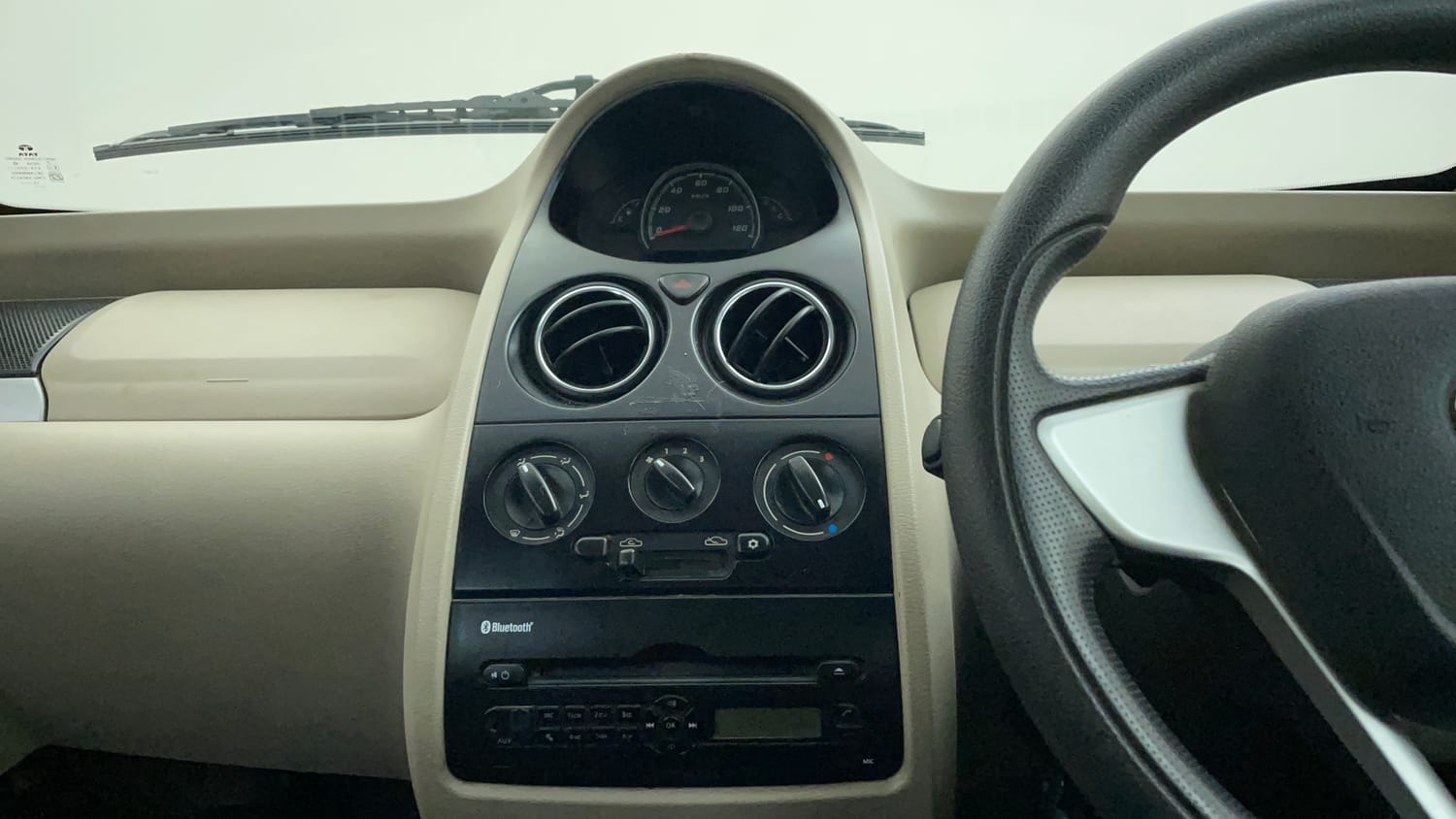 Used 2015 Tata Nano Twist XTA Petrol Automatic interior MUSIC SYSTEM & AC CONTROL VIEW