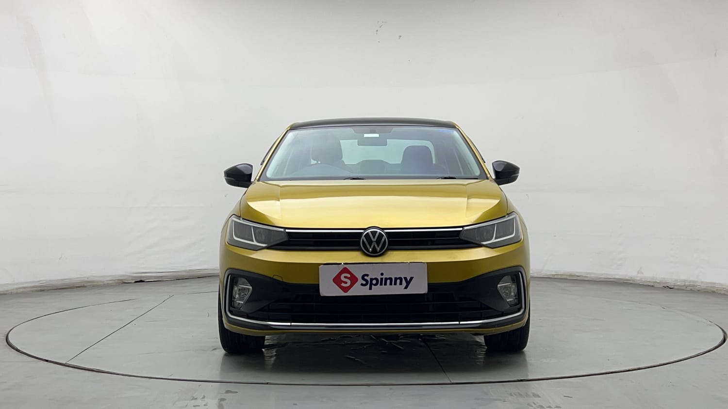 Used 2023 Volkswagen Virtus Highline 1.0 TSI AT Petrol Automatic exterior FRONT VIEW
