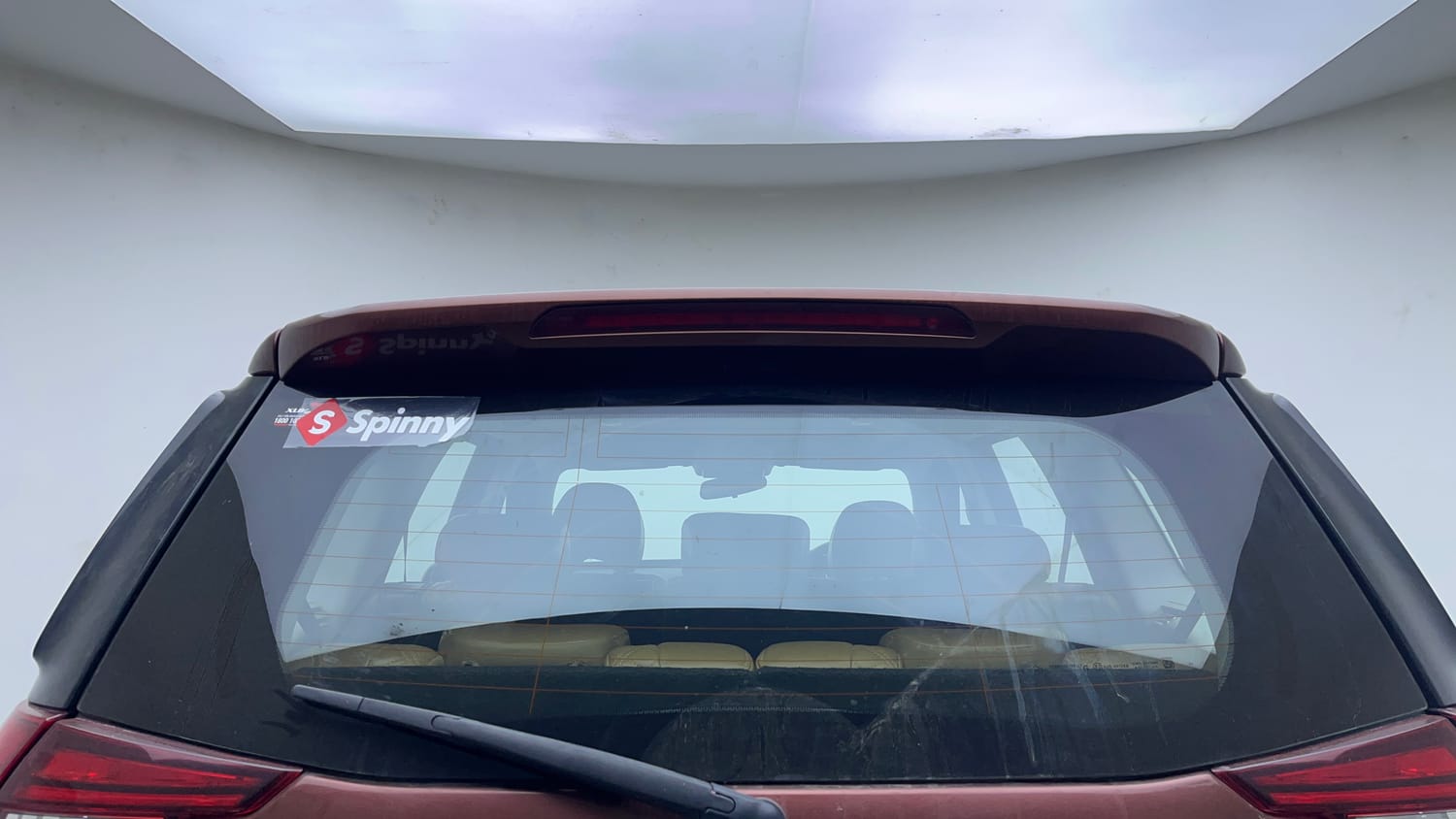 Used 2018 Mahindra XUV500 W11 AT Diesel Automatic exterior BACK WINDSHIELD VIEW