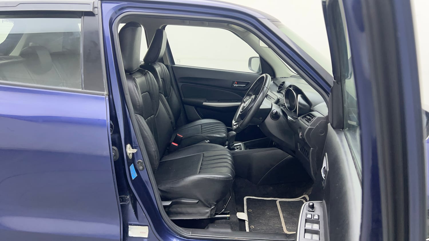 Used 2019 Maruti Suzuki Swift ZXi Plus AMT Petrol Automatic interior RIGHT SIDE FRONT DOOR CABIN VIEW