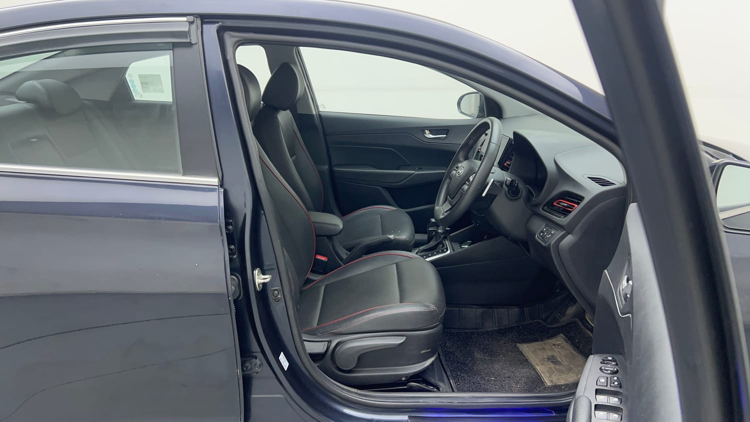 Used 2021 Hyundai Verna SX (O) 1.0 Turbo DCT Petrol Automatic interior RIGHT SIDE FRONT DOOR CABIN VIEW