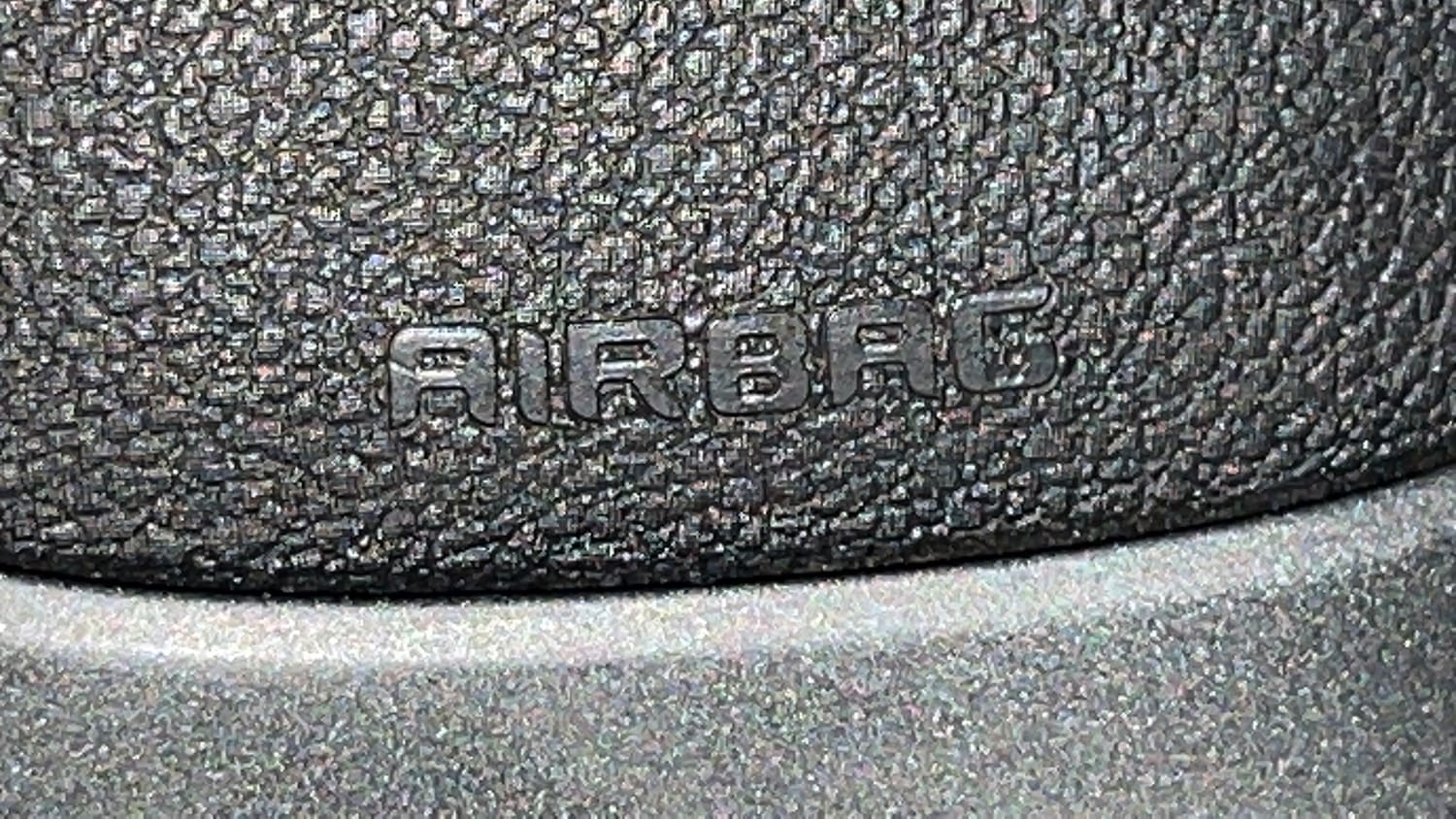 Used 2023 Tata Altroz XZA Petrol Petrol Automatic top_features Airbags