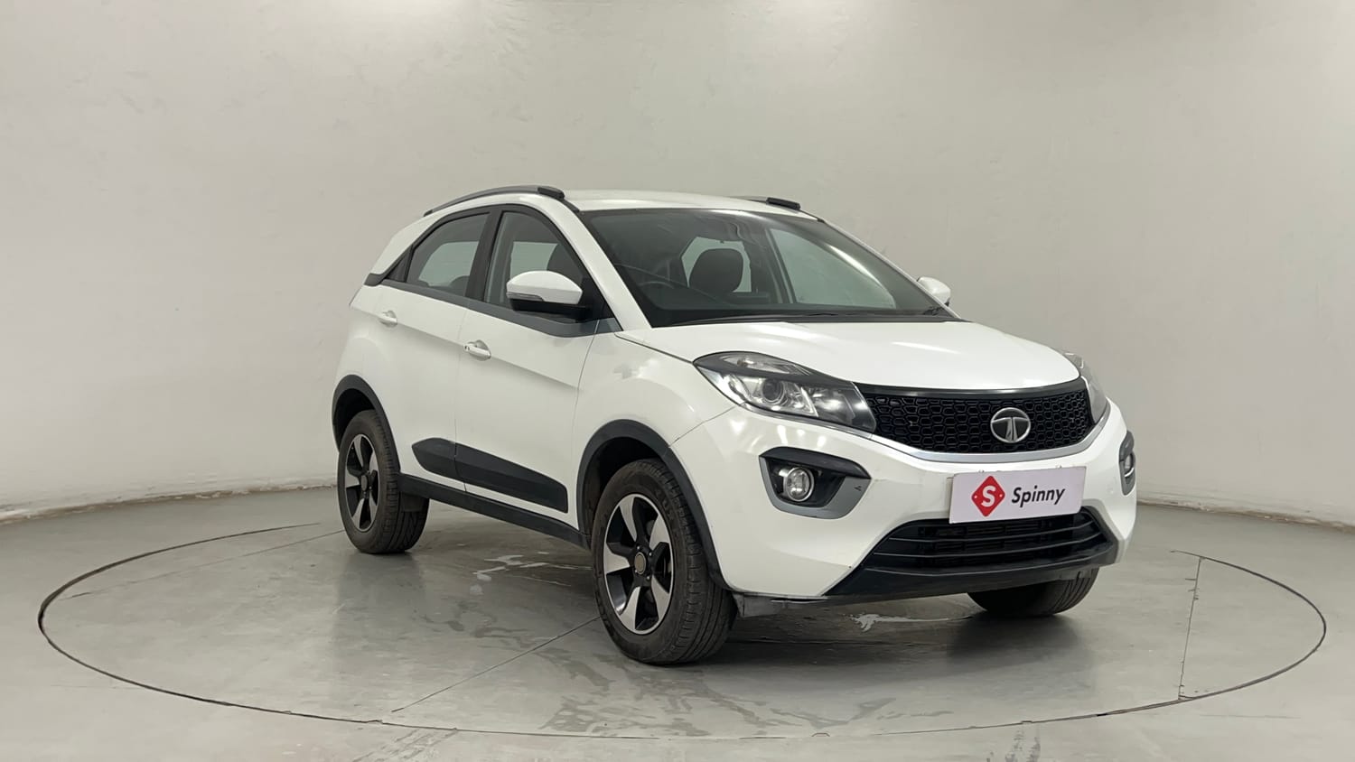 Used 2019 Tata Nexon XZA Plus Diesel Diesel Automatic exterior RIGHT FRONT CORNER VIEW
