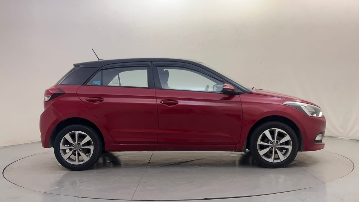 Used 2017 Hyundai Elite i20 Asta 1.2 Dual Tone Petrol Manual exterior RIGHT SIDE VIEW