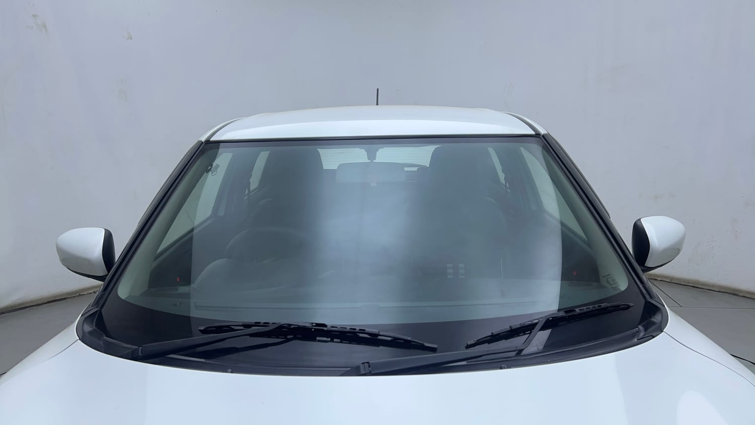 Used 2020 Maruti Suzuki Swift ZXi AMT Petrol Automatic exterior FRONT WINDSHIELD VIEW