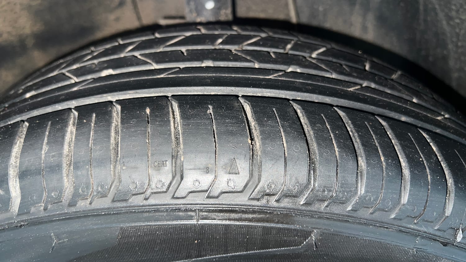 Used 2026 Hyundai i20 N Line N8 1.0 Turbo DCT Petrol Automatic tyres RIGHT FRONT TYRE TREAD VIEW