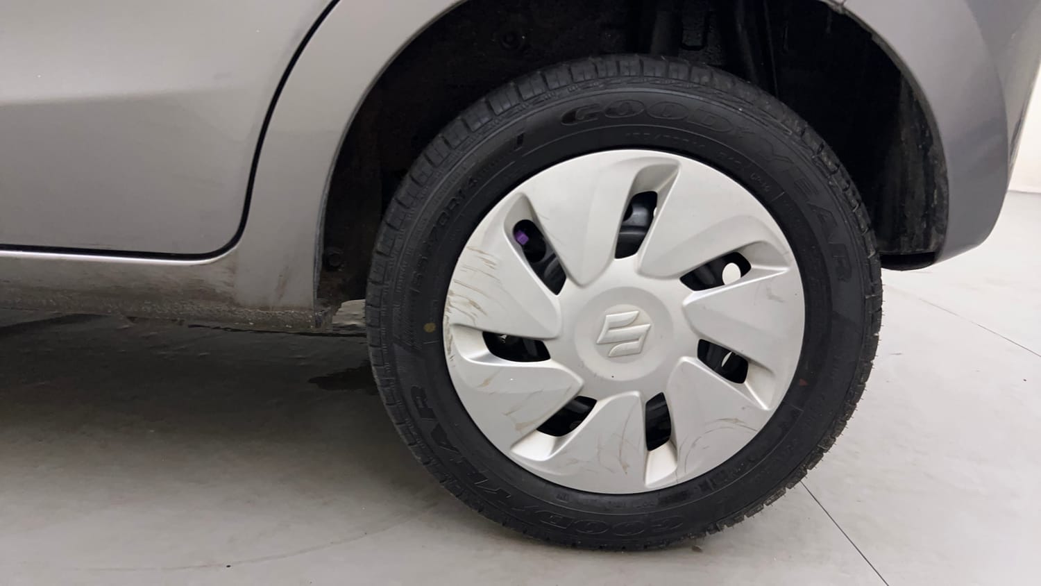 Used 2016 Maruti Suzuki Celerio ZXi AMT Petrol Automatic tyres LEFT REAR TYRE RIM VIEW