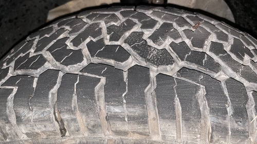 Used 2015 Mahindra XUV500 W6 Diesel Manual tyres LEFT FRONT TYRE TREAD VIEW