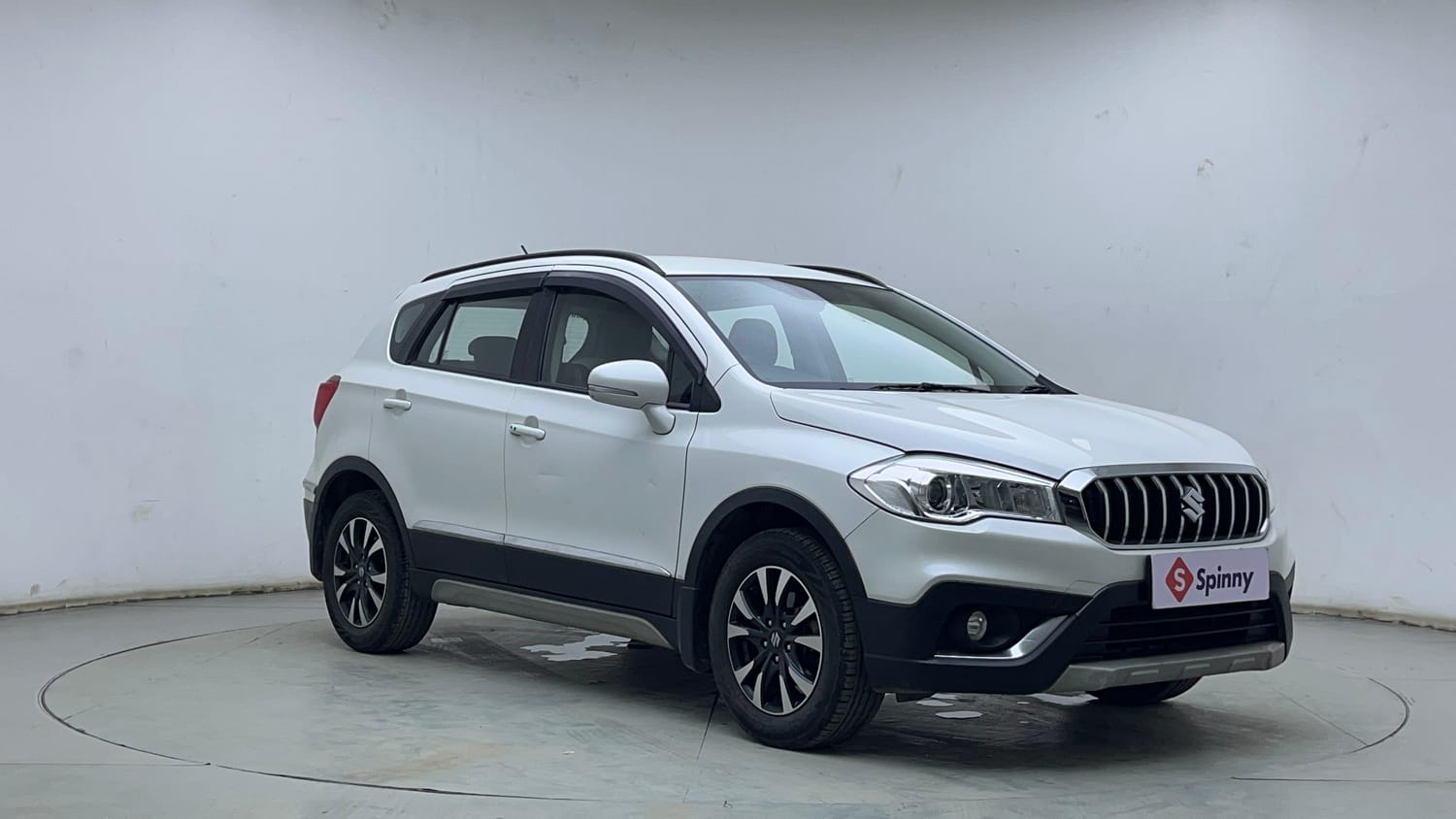 Used 2021 Maruti Suzuki S-Cross Zeta AT Petrol Automatic exterior RIGHT FRONT CORNER VIEW