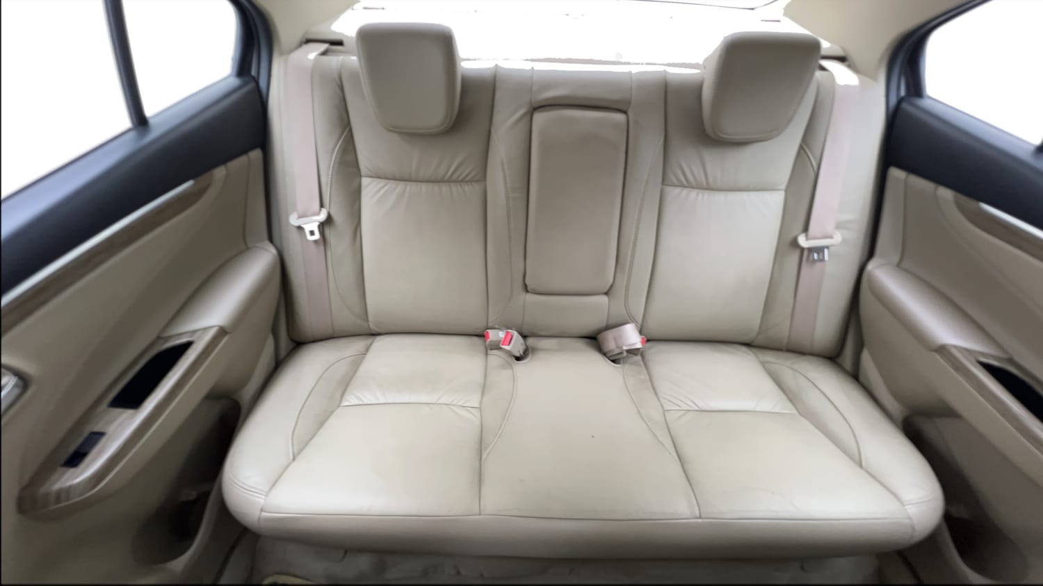 Used 2019 Maruti Suzuki Ciaz Alpha Hybrid 1.5 Petrol Manual interior REAR SEAT CONDITION VIEW
