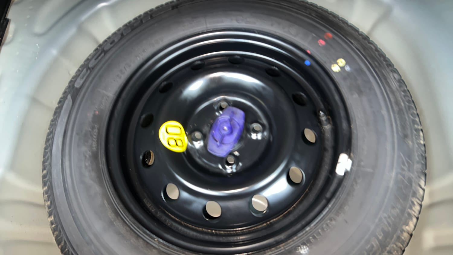 Used 2019 Maruti Suzuki Swift ZXi Plus AMT Petrol Automatic tyres SPARE TYRE VIEW