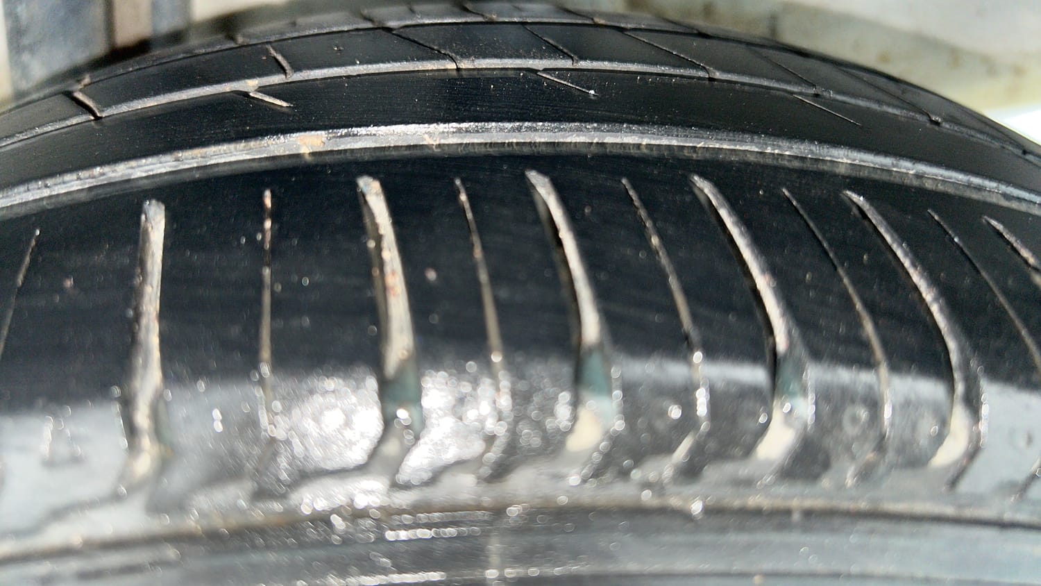 Used 2014 Honda City S Petrol Manual tyres LEFT REAR TYRE TREAD VIEW