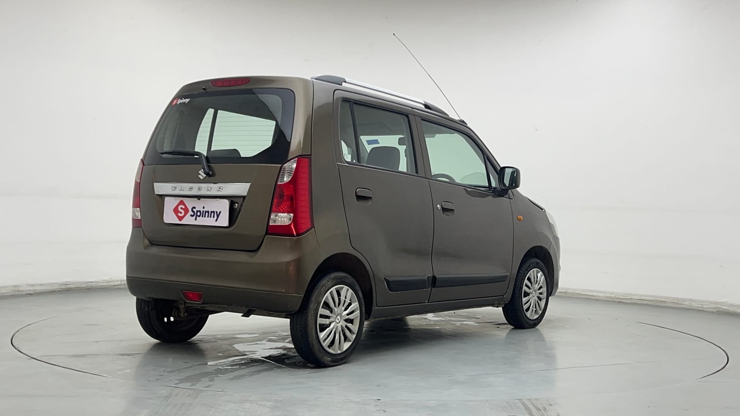 Used 2016 Maruti Suzuki Wagon R 1.0 VXI Petrol + CNG (Outside Fitted) Cng Manual exterior RIGHT REAR CORNER VIEW