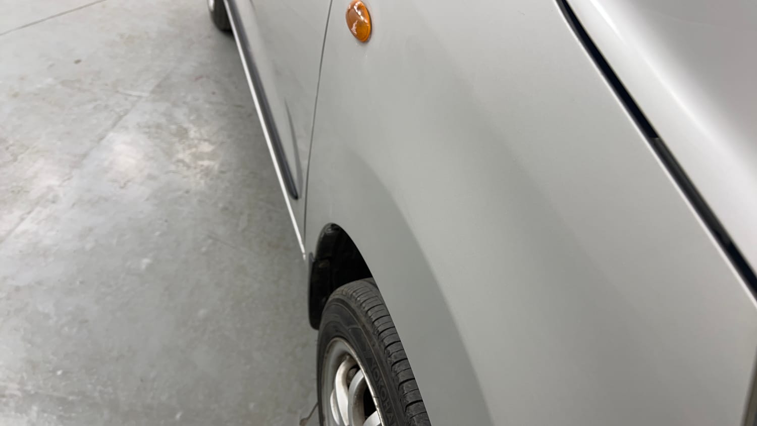 Used 2016 Maruti Suzuki Wagon R 1.0 VXI AMT Petrol Automatic dents MINOR SCRATCH