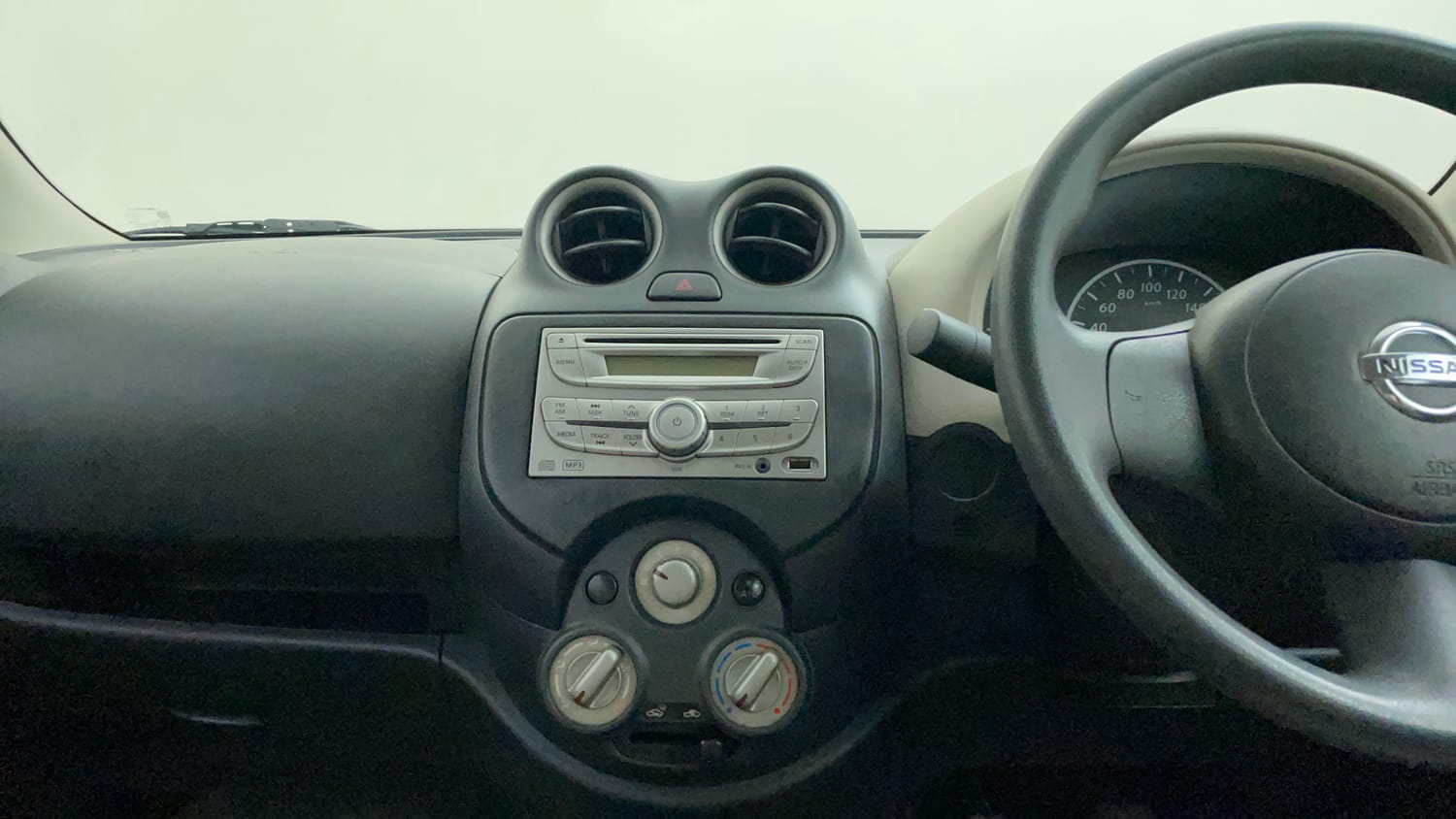 Used 2016 Nissan Micra Active XV Safety Pack Petrol Manual interior MUSIC SYSTEM & AC CONTROL VIEW