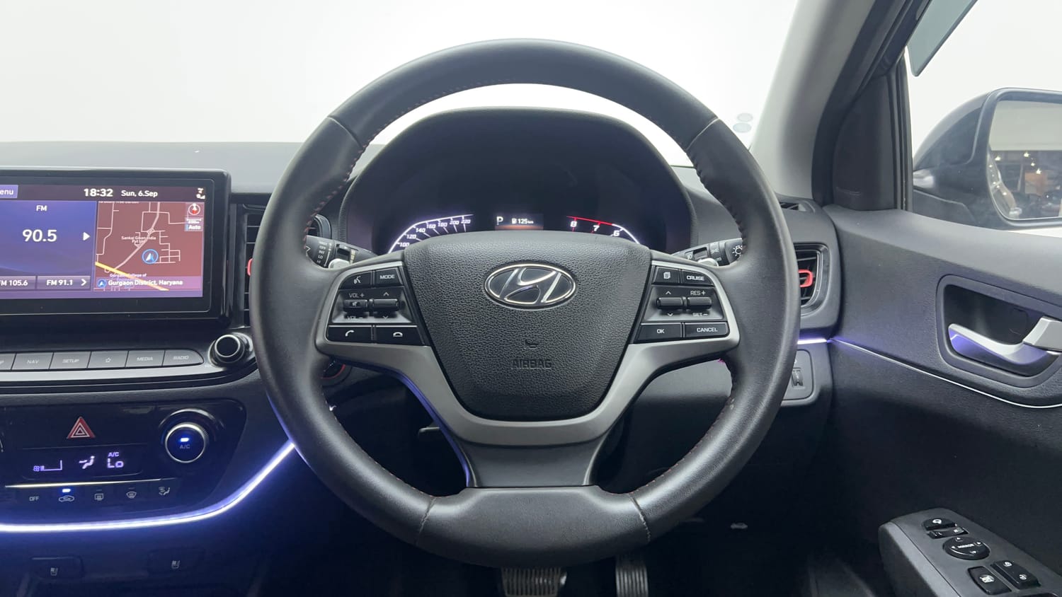 Used 2021 Hyundai Verna SX (O) 1.0 Turbo DCT Petrol Automatic interior STEERING VIEW