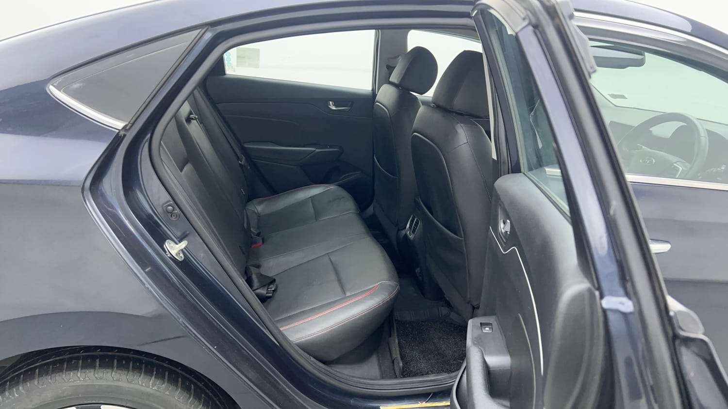 Used 2021 Hyundai Verna SX (O) 1.0 Turbo DCT Petrol Automatic interior RIGHT SIDE REAR DOOR CABIN VIEW