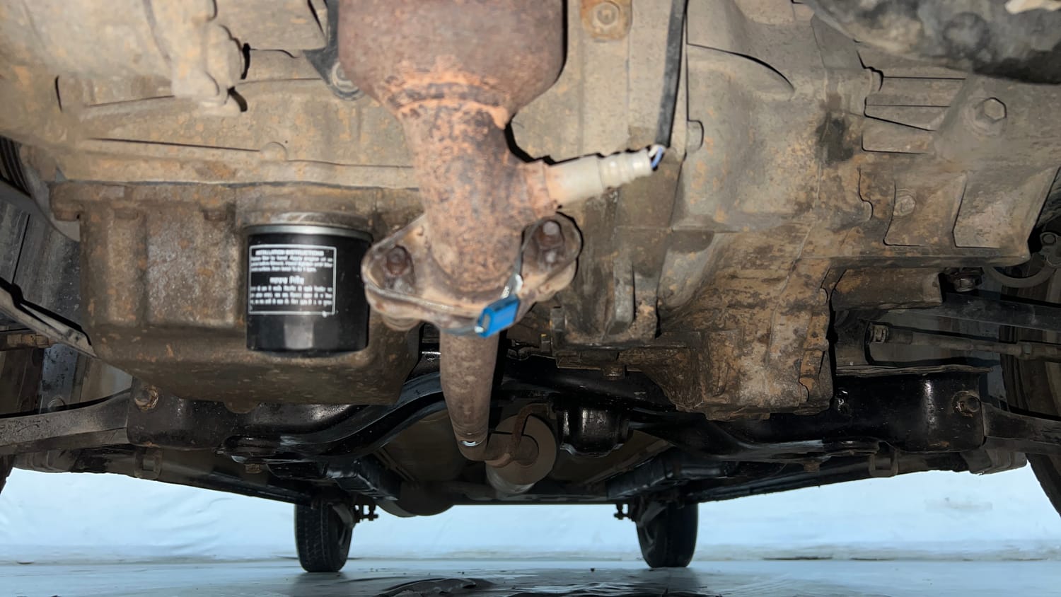 Used 2013 Maruti Suzuki Wagon R LXI Petrol Manual extra FRONT LEFT UNDERBODY VIEW