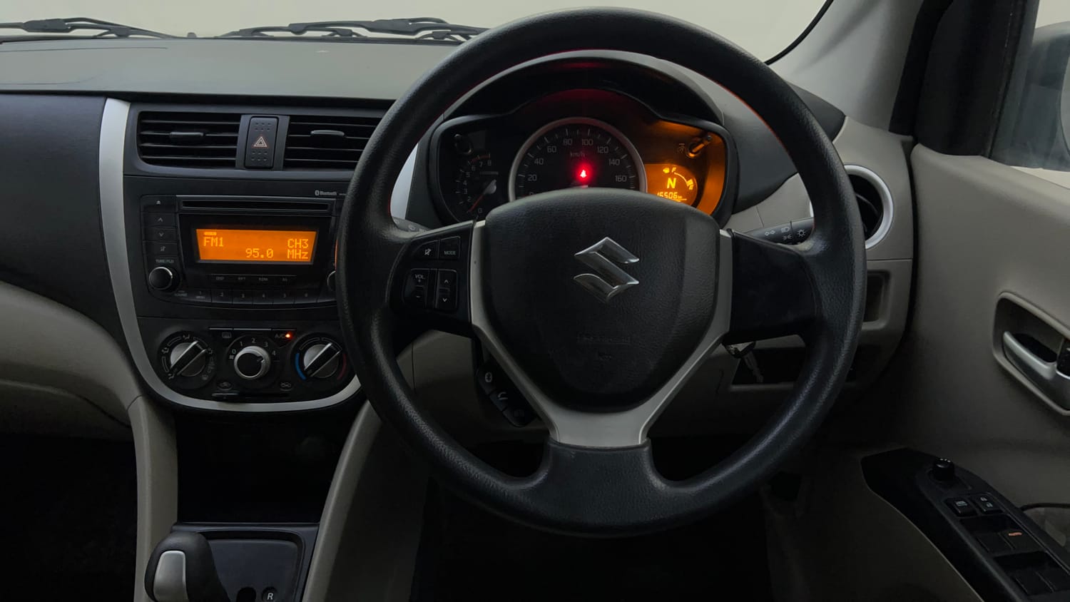 Used 2016 Maruti Suzuki Celerio ZXi AMT Petrol Automatic top_features Steering mounted controls