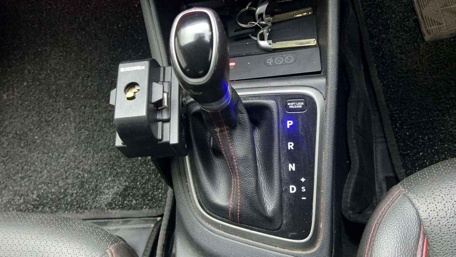 Used 2021 Hyundai Verna SX (O) 1.0 Turbo DCT Petrol Automatic interior GEAR  KNOB VIEW