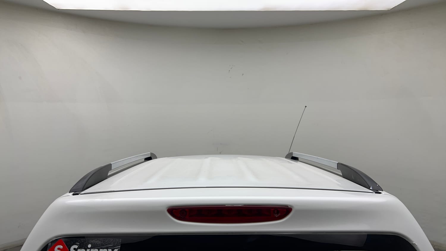 Used 2013 Maruti Suzuki Wagon R LXI Petrol Manual exterior EXTERIOR ROOF VIEW