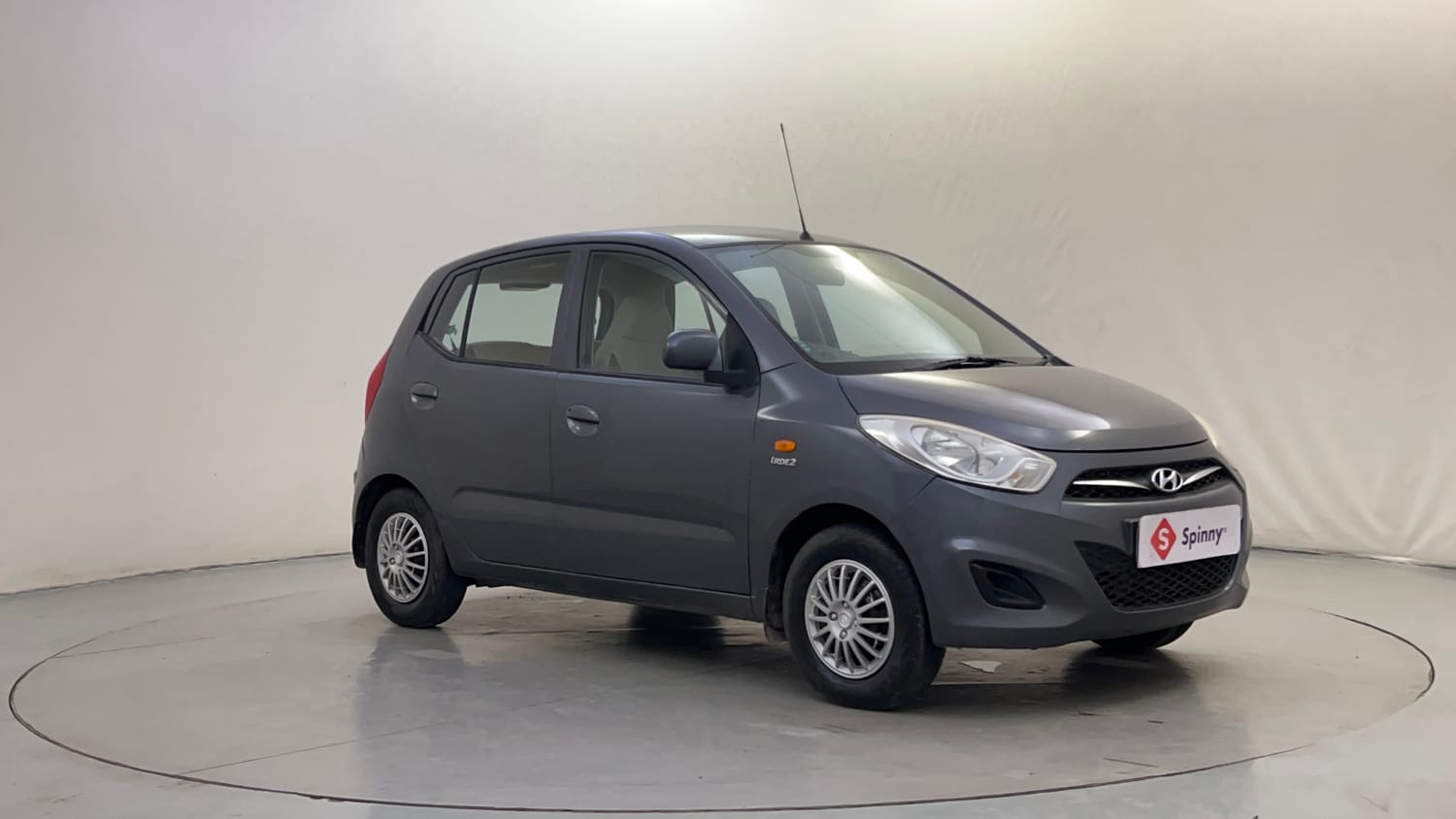 Used 2014 Hyundai i10 Era 1.1 iRDE2 Petrol Manual exterior RIGHT FRONT CORNER VIEW