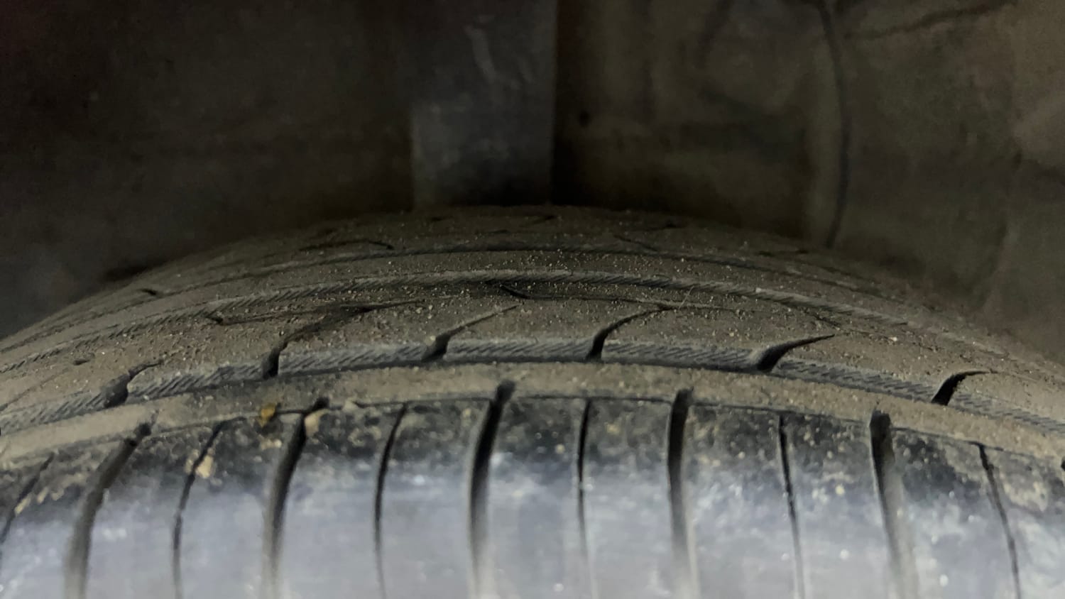 Used 2019 Hyundai Grand i10 Sportz 1.2 Kappa VTVT Petrol Manual tyres RIGHT REAR TYRE TREAD VIEW