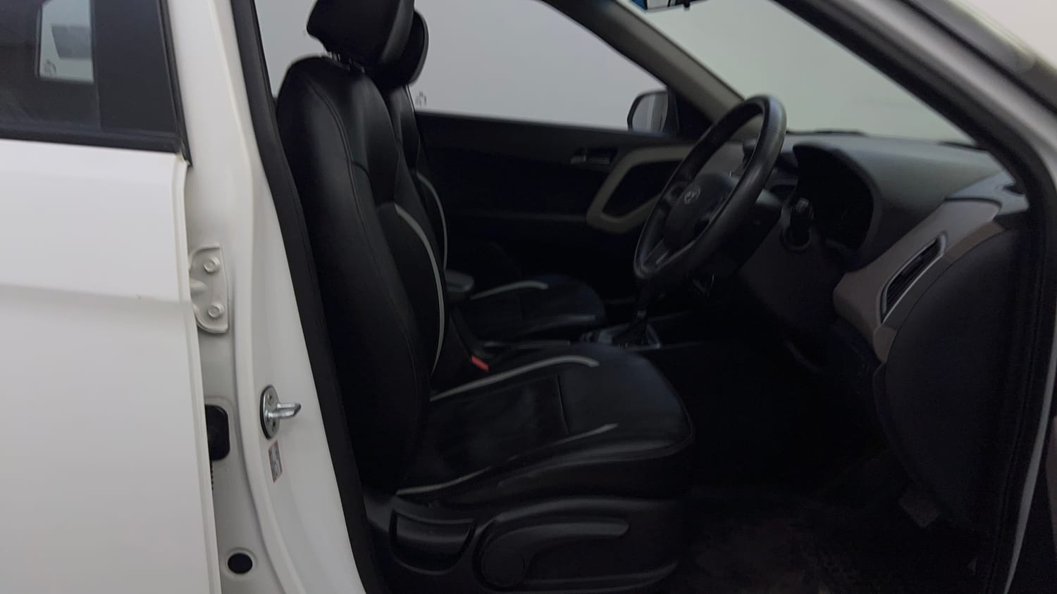 Used 2016 Hyundai Creta 1.6 SX Plus AT Petrol Petrol Automatic interior RIGHT SIDE FRONT DOOR CABIN VIEW