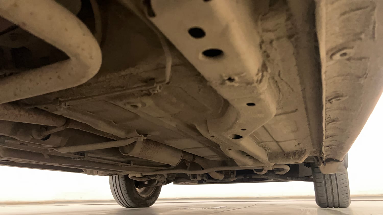 Used 2018 Tata Tiago Revotron XZ Petrol Manual extra REAR RIGHT UNDERBODY VIEW