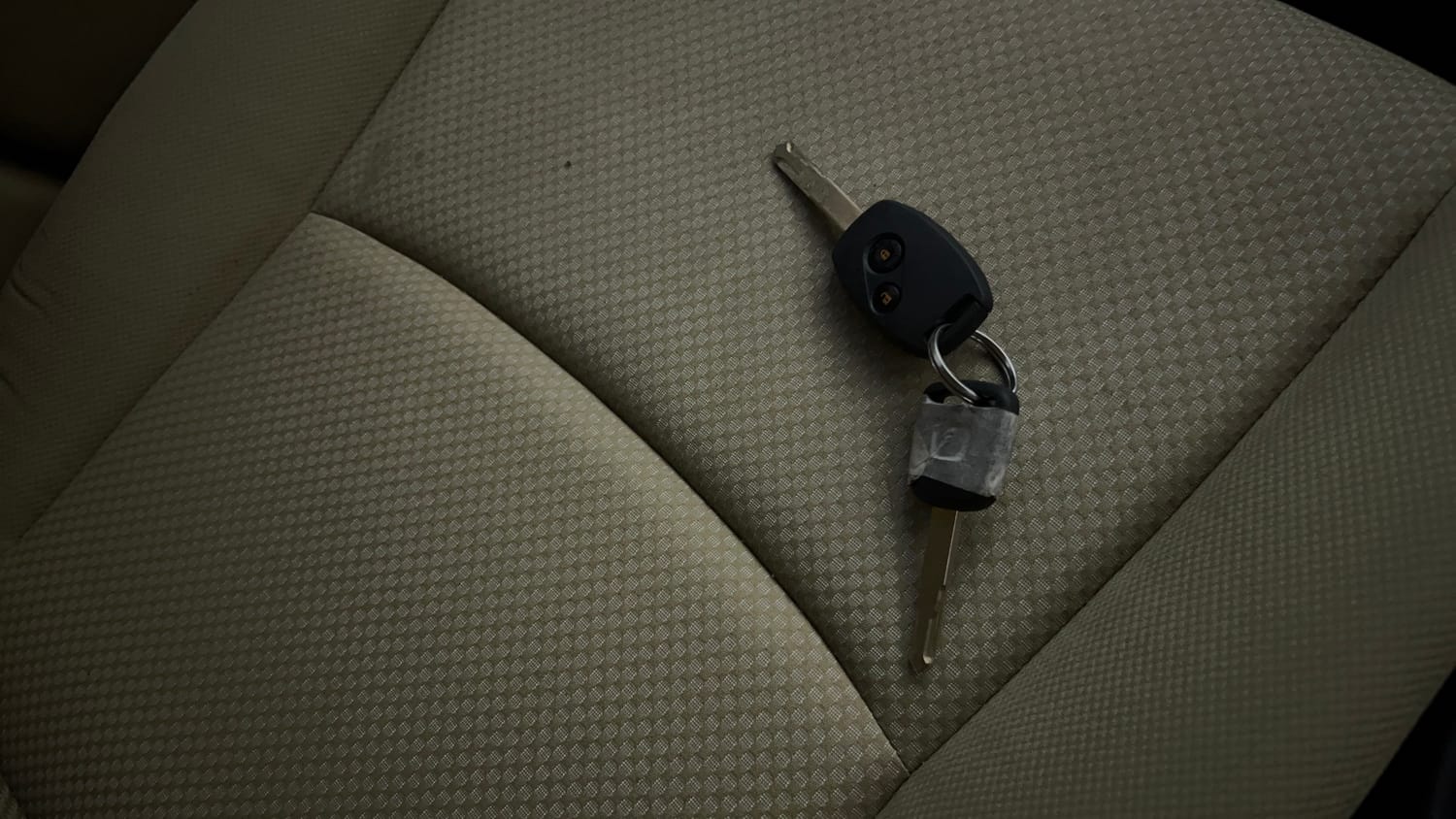 Used 2013 Honda Brio S MT Petrol Manual extra CAR KEY VIEW